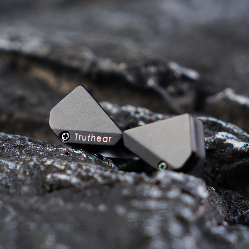 Buy Truthear Hexa 1DD 3BA In-Ear Earphone Online At the Best Price In Bangladesh At Zenphonic BD  Truthear Hexa 1DD 3BA In-Ear Earphone